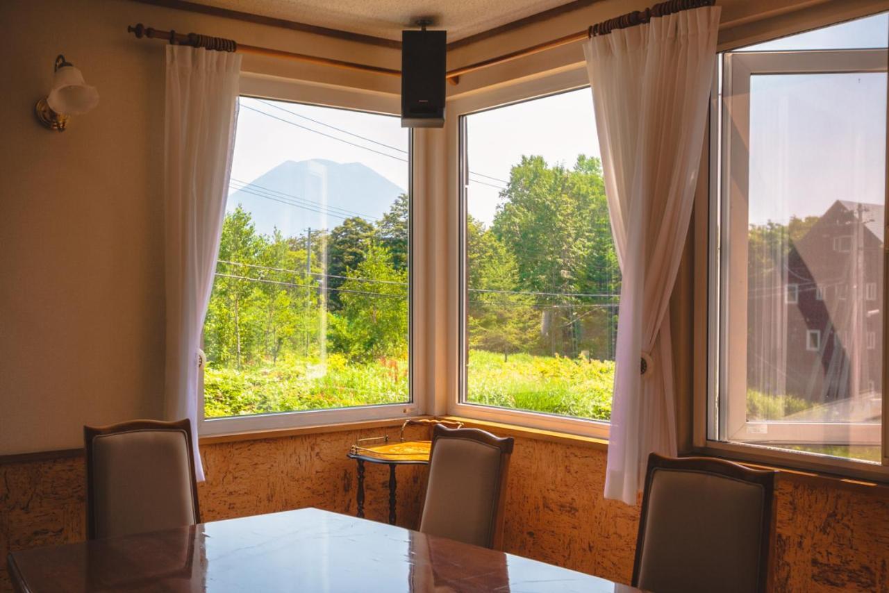Niseko Ski Lodge - Higashiyama Exterior photo