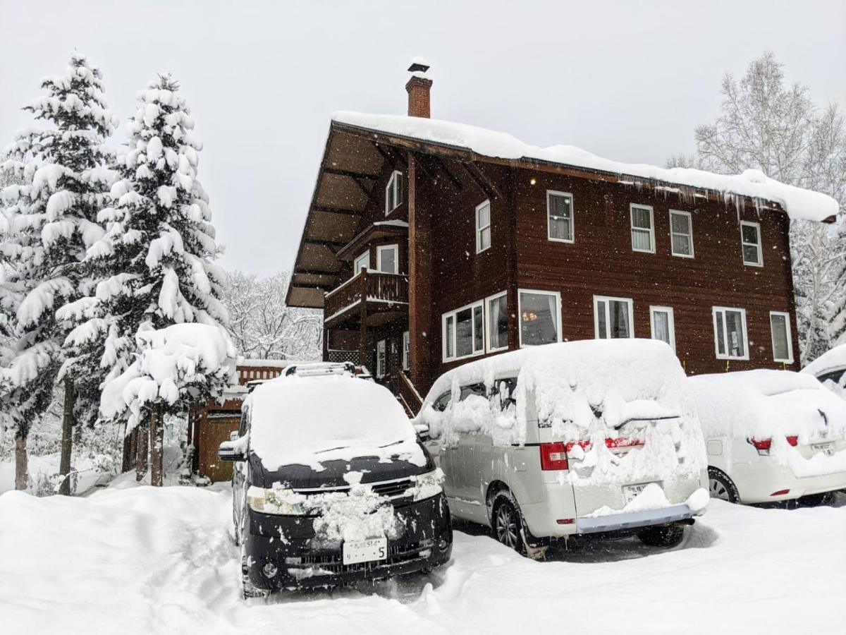 Niseko Ski Lodge - Higashiyama Exterior photo